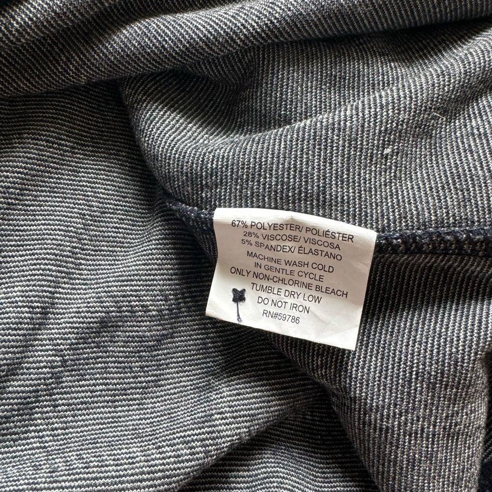 Sperry Men's Navy Plaid Button Down | Medium - Picture 4 of 6